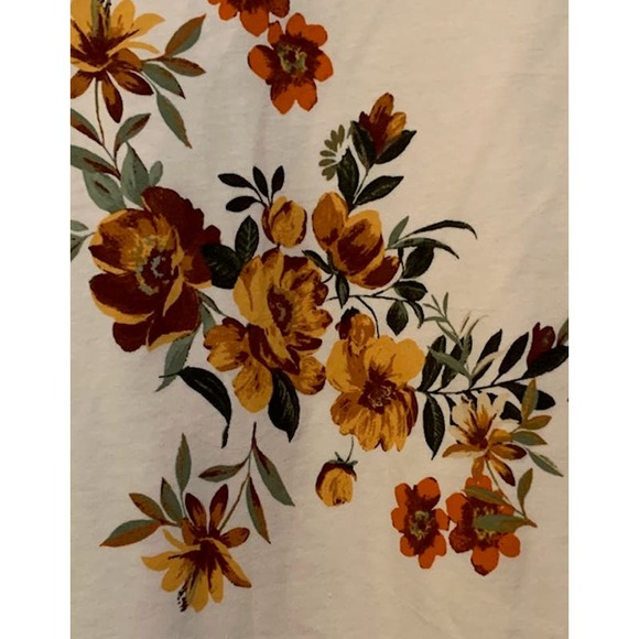 Ladies "Croft & Barrow" Floral Top - Size Large - Picture 3 of 5
